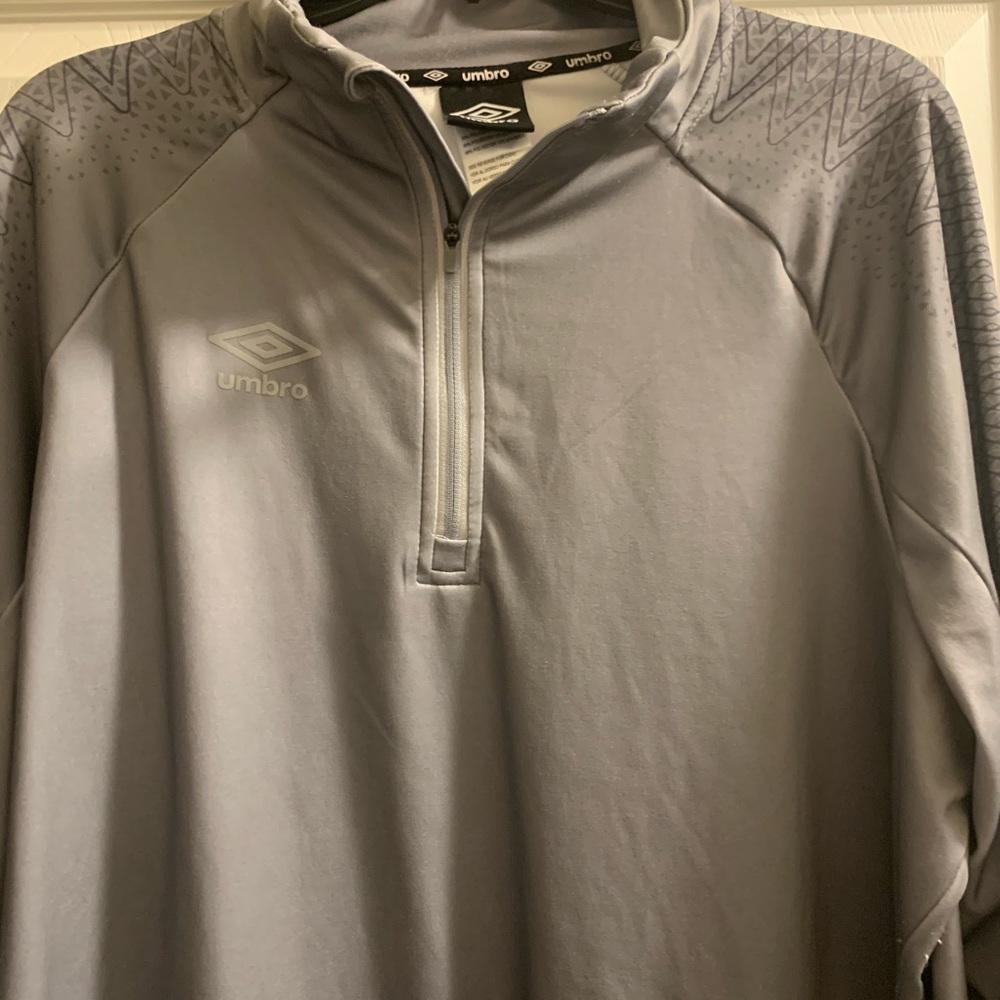 Men’s umbro quarter zip
